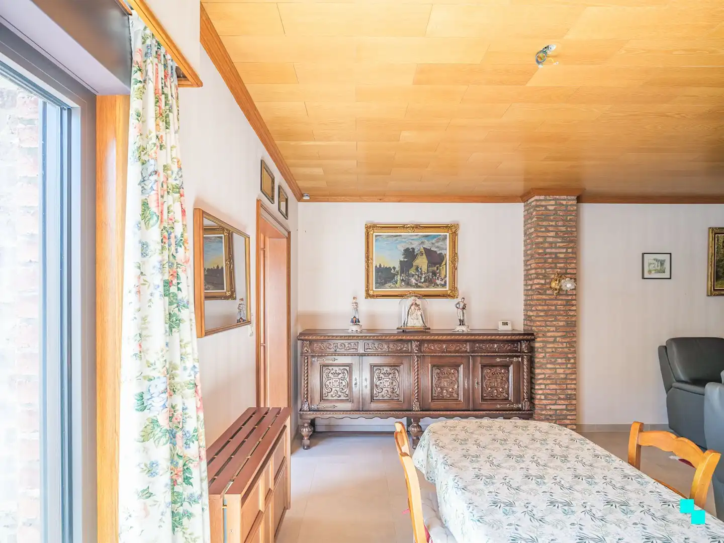Strategisch gelegen woning met zonnige tuin en werkhuis foto 11