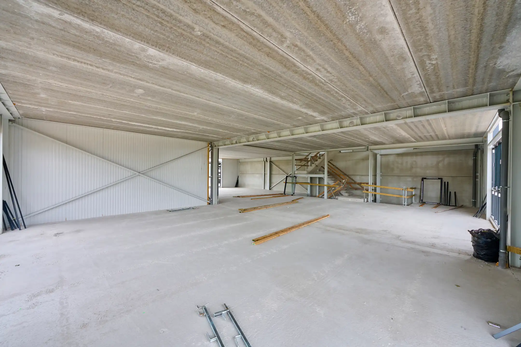 TE KOOP GENK: KMO-unit | kantoren | woonst - Kompellaan foto 21