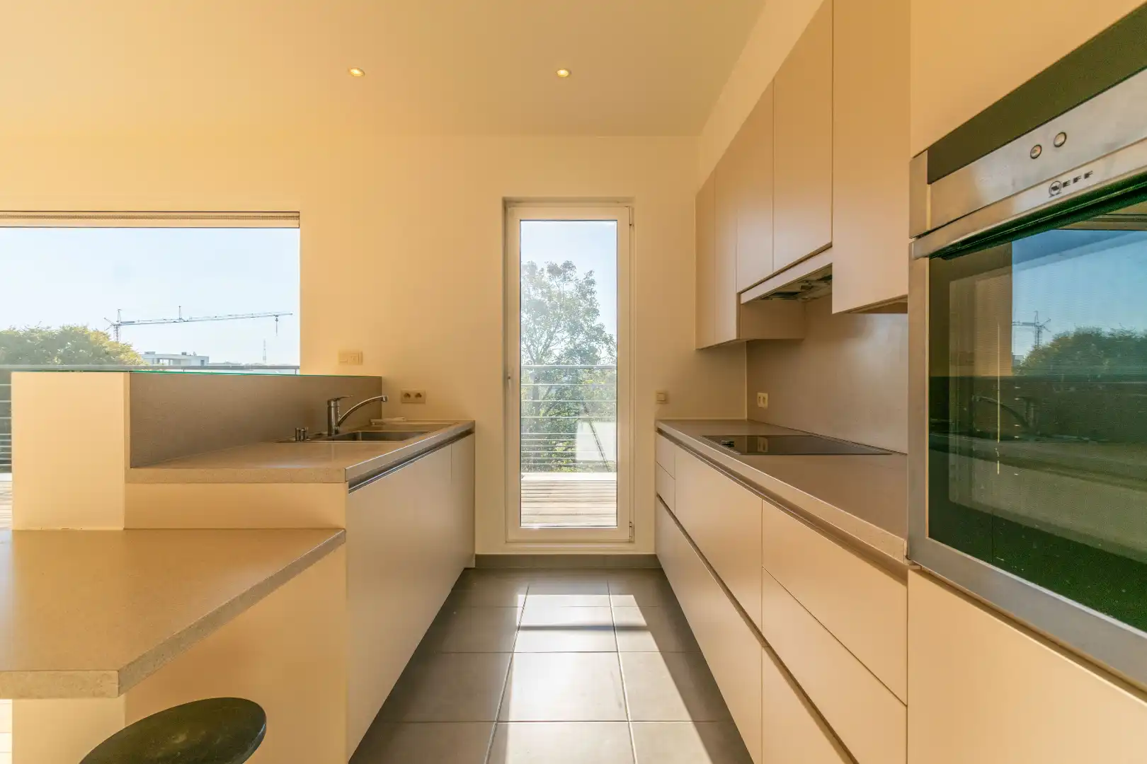 LICHTRIJKE PENTHOUSE MET 2 PANORAMISCHE TERRASSEN ! foto 9