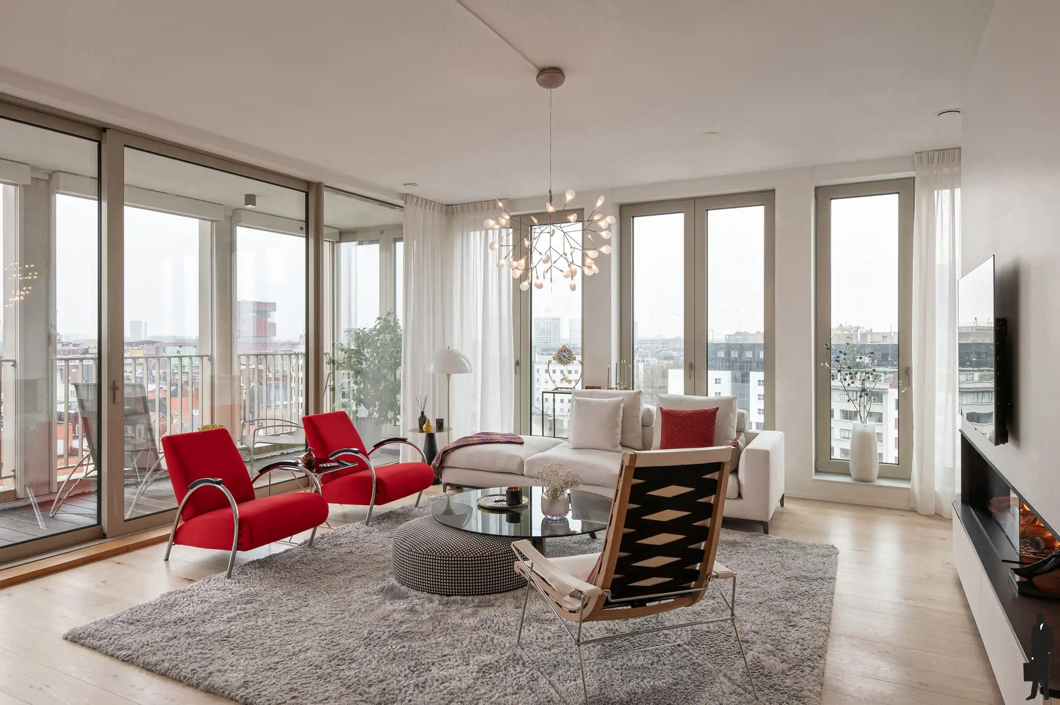 Luxueus wonen met panoramisch uitzicht nabij het Eilandje foto {{pictureIndex}}