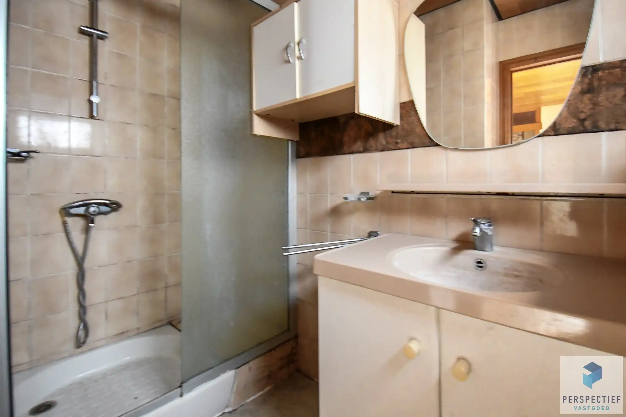 te renoveren opbrengsteigendom bestaande uit drie appartementen foto 9