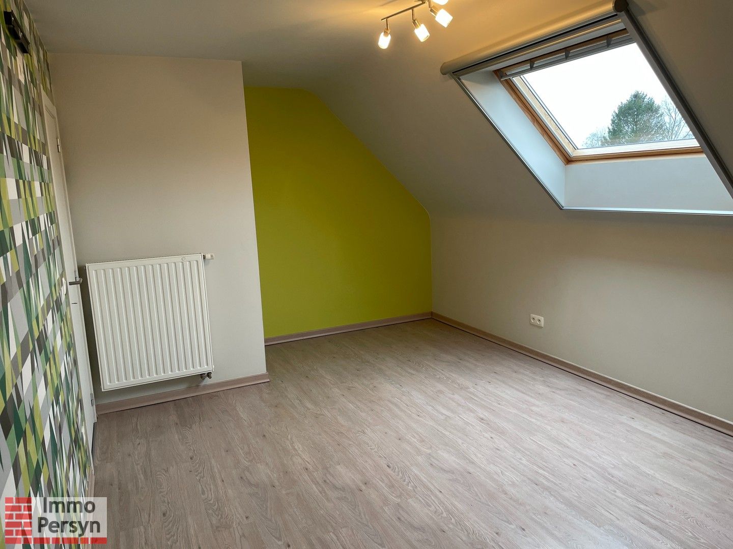 Gezellige duplex met 2 slaapkamers, terras en ondergrondse parking in topligging foto 9