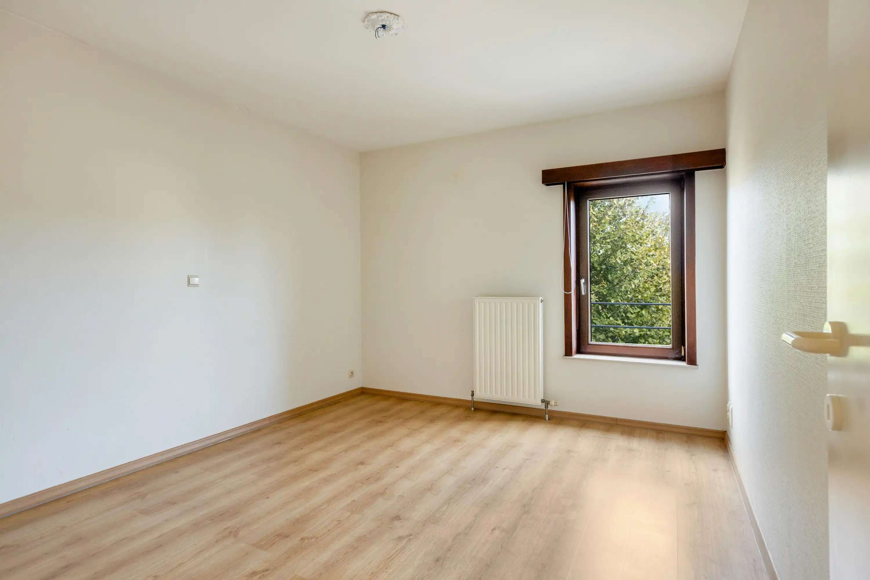 Ruim appartement (104m²) met twee slaapkamers te koop! foto 9
