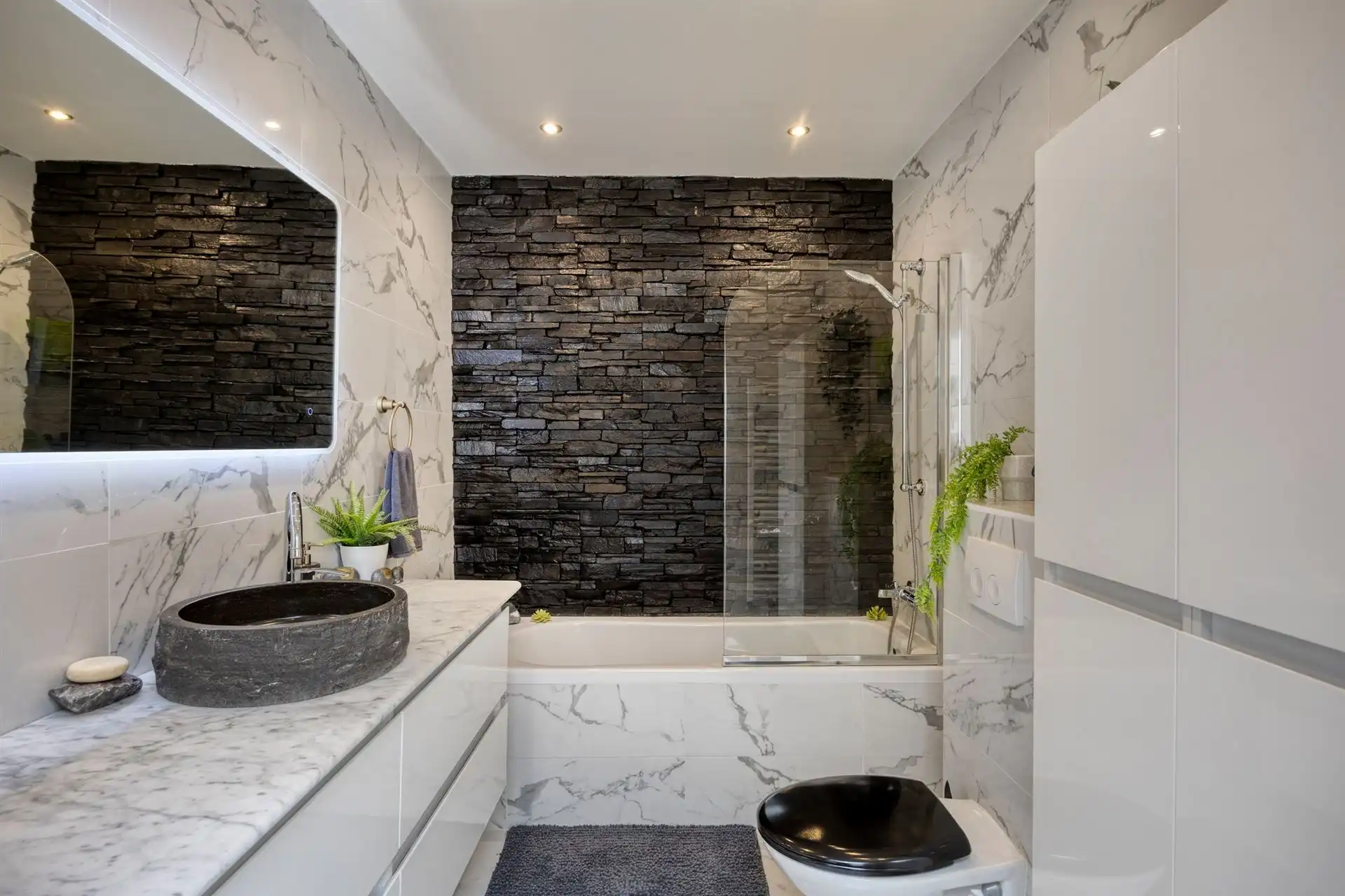Instapklare woning met 3 (mog. 4) slaapkamers en tuin.  foto 10