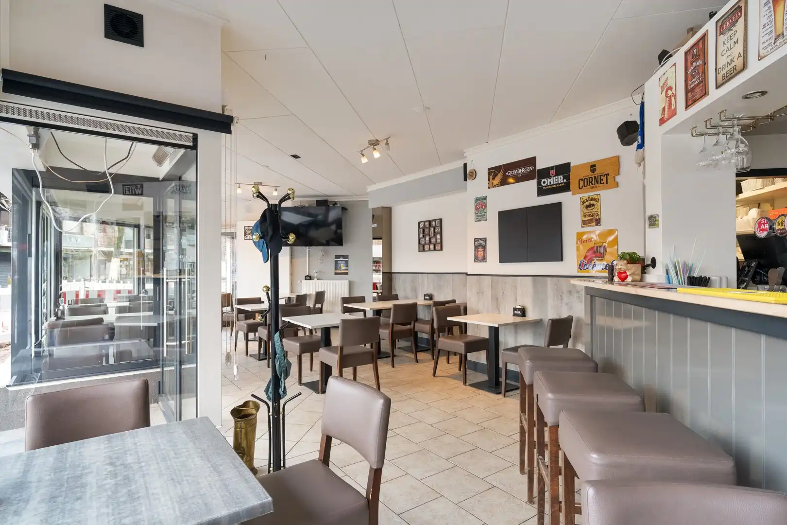 INVESTERINGSKANS: VERHUURDE HANDELSRUIMTE OP TOPLOCATIE IN HOUTHALEN-HELCHTEREN! foto 4