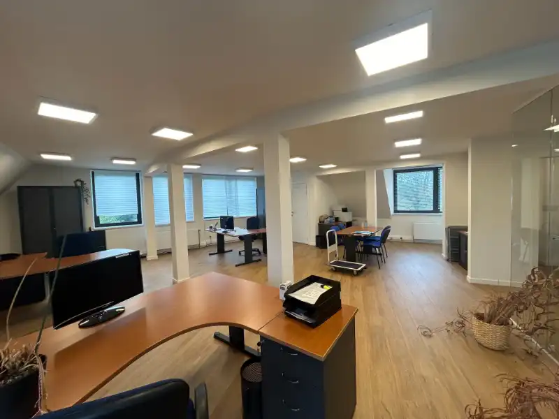 Modern kantoor te huur op zichtlocatie aan de rand van Gent foto 3