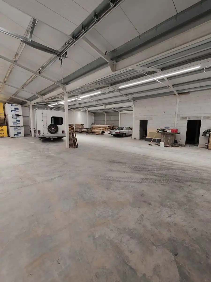 Nieuwbouw KMO unit met kantoor en sociale ruimte foto 51