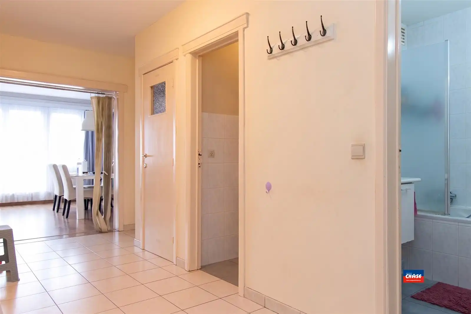 Instapklaar appartement met 2 slaapkamers foto 13