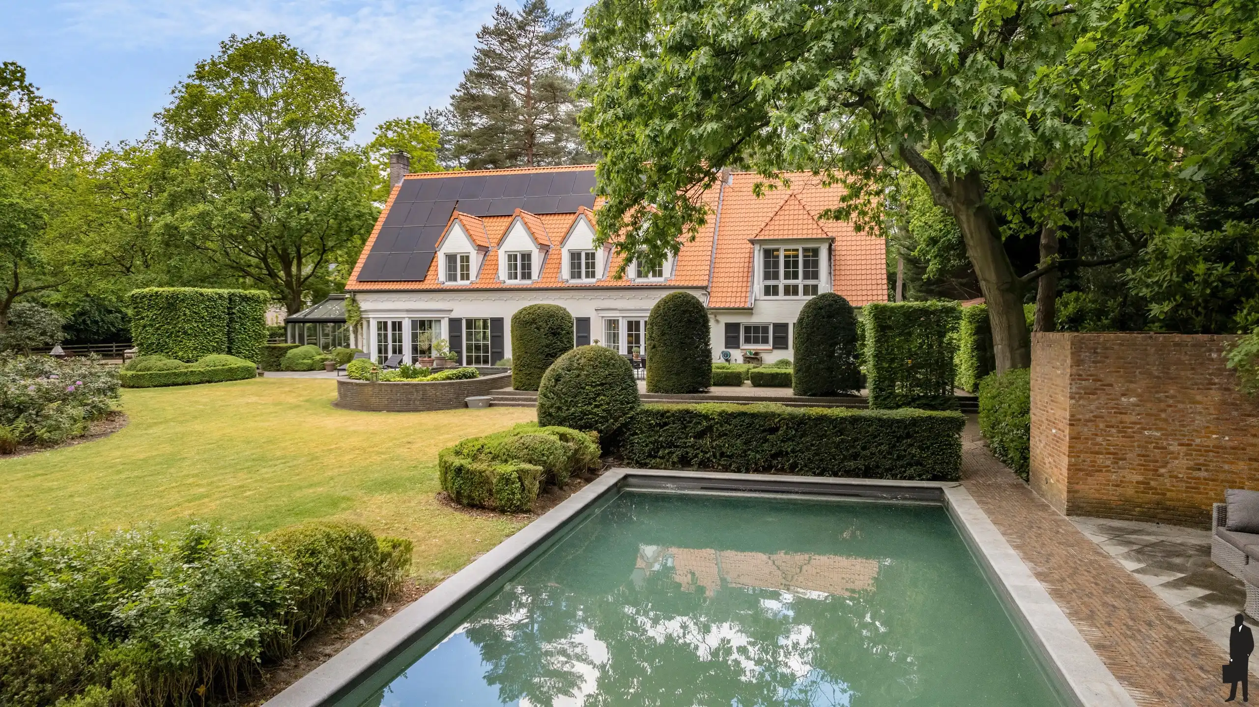 Topgelegen villa met zwembad en paddock!  foto 3