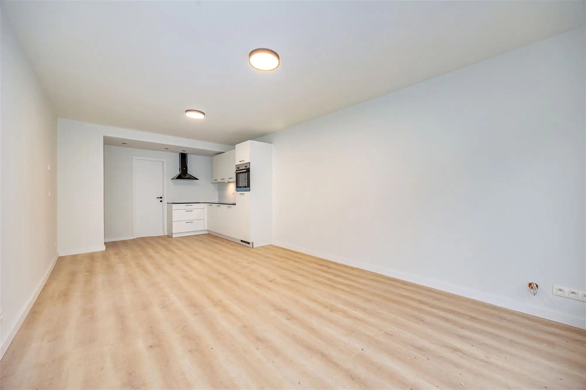 Vergund gerenoveerd appartementsgebouw  foto 4