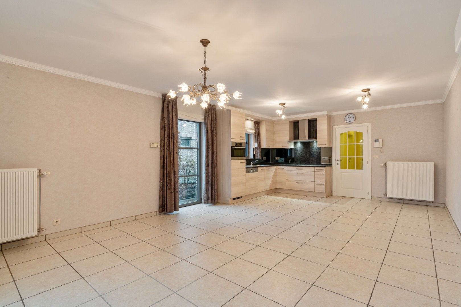 Gelijkvloers appartement te koop in hartje Helchteren foto 4