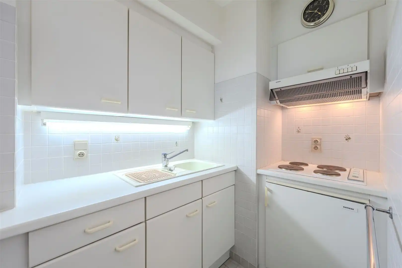 verzorgd appartement met lateraal zeezicht in residentie Falcon foto 14