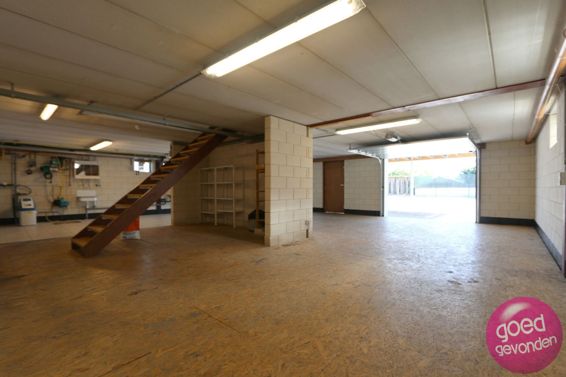 WONING - WERKPLAATS - 4 SLK - 2 GARAGES - TERRAS - TUIN foto 24