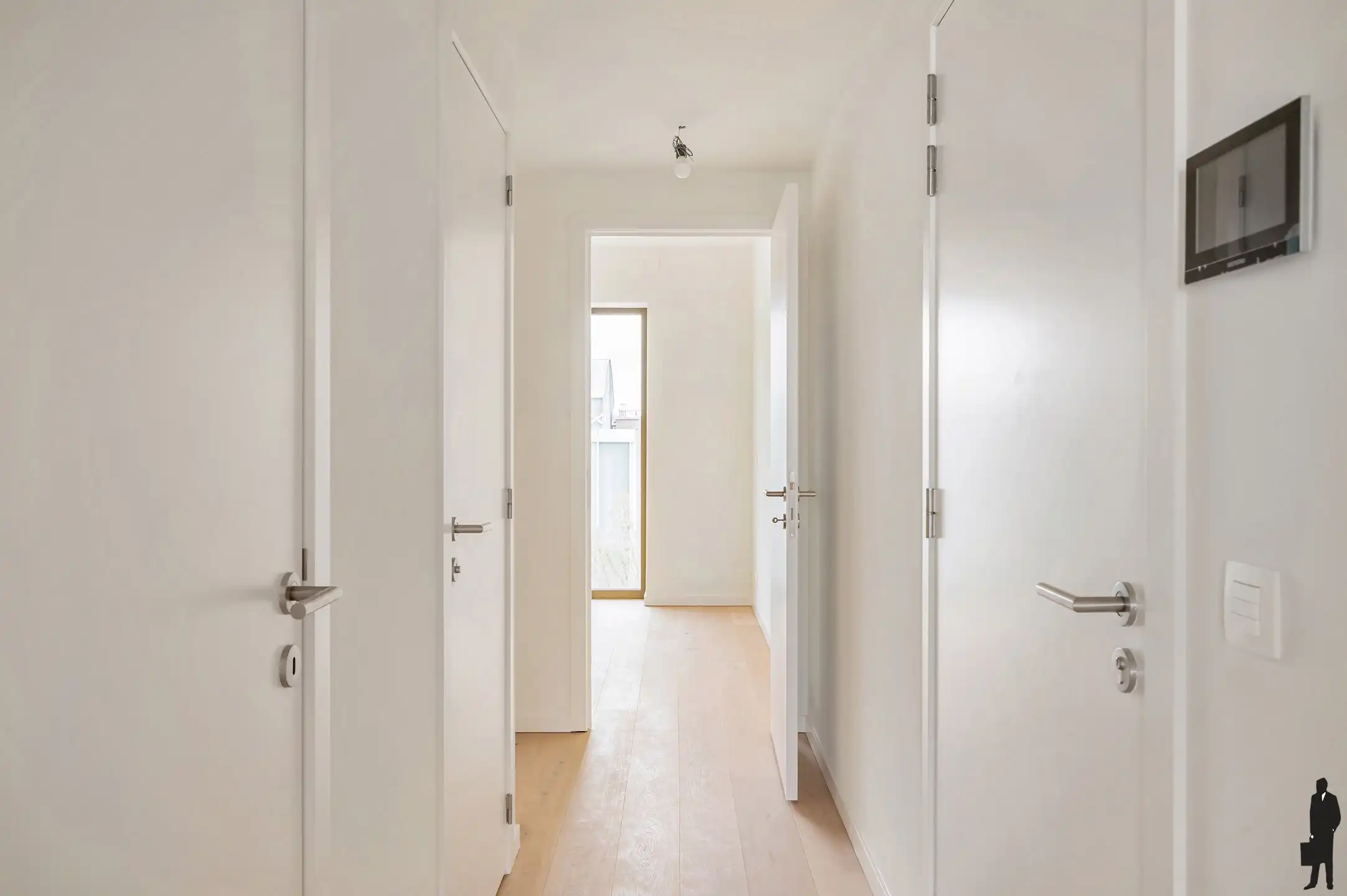 Instapklaar nieuwbouwappartement met terras foto 7