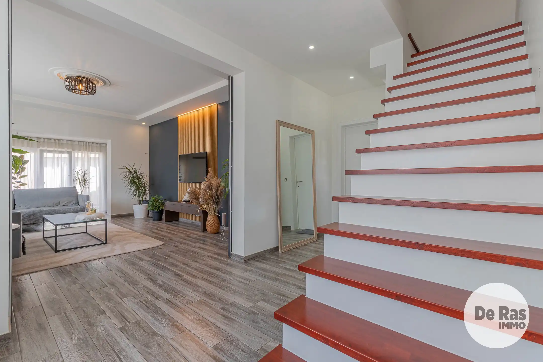 ERPE-MERE Veelzijdige woning met handelsruimte op topligging foto 2