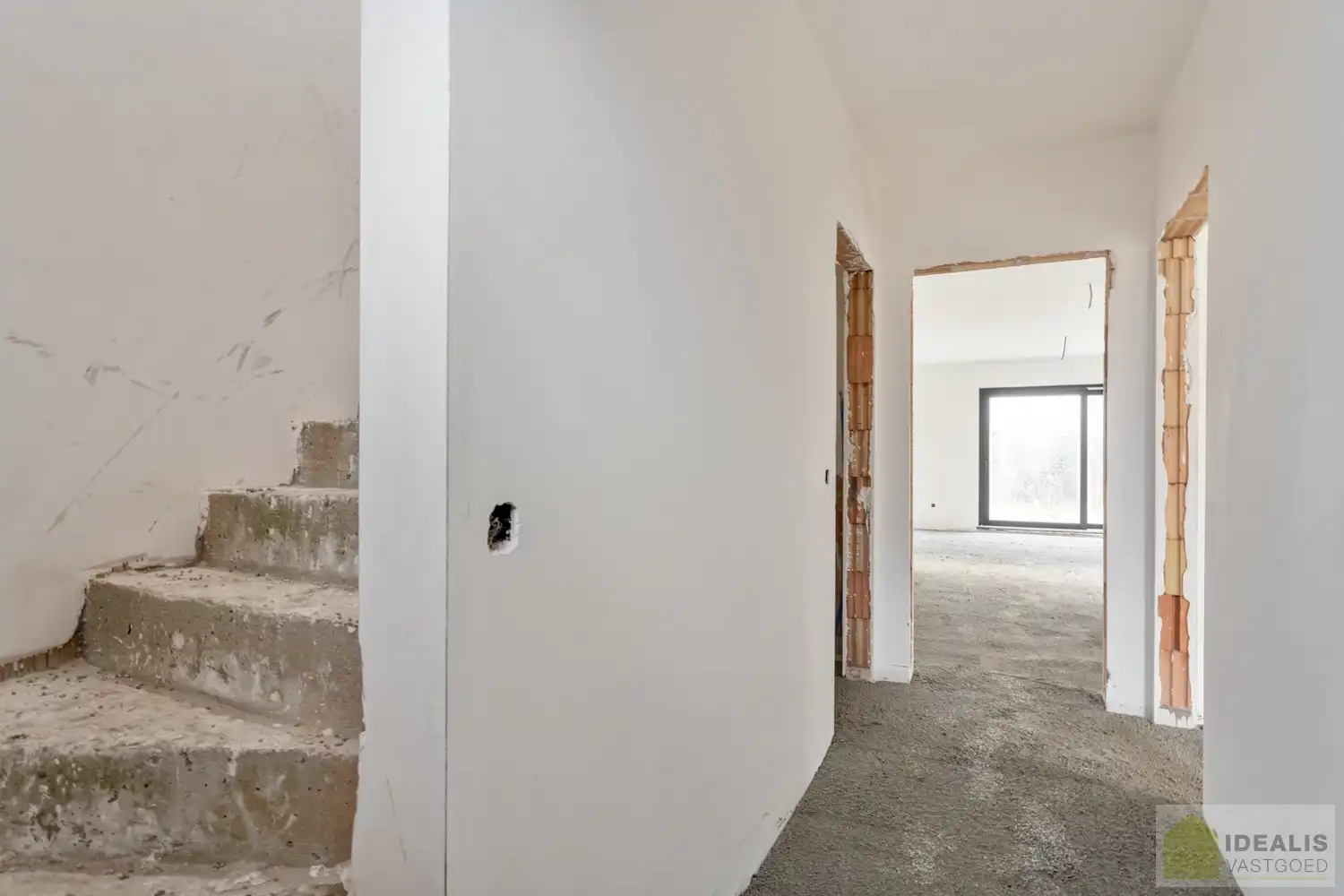 PRACHTIGE NIEUWBOUWWONING (GRONDAANDEEL €116.000,00 + 12% REGISTRATIERECHTEN EN CONSTRUCTIE € 277.000,00 + 21% BTW) MET EEN HEERLIJK LICHTRIJKE WOONKAMER MET OPEN KEUKEN MET AANSLUITEND BERGPLAATS, BUREEL, INPANDIGE GARAGE, 3 SLAAPKAMERS, EEN RUIME BADKAMER VOORZIEN VAN ALLE COMFORT! EEN HEERLIJK RUIM HUIS MET INPANDIGE GARAGE, EEN LEUKE TUIN, OP EEN GEGEERDE LOCATIE NABIJ HET CENTRUM VAN REPPEL! foto 5