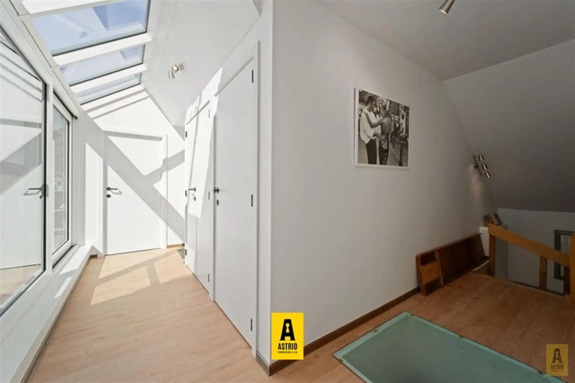 Karaktervolle voormalige dokterswoning met zee aan ruimte en mogelijkheden! foto 41