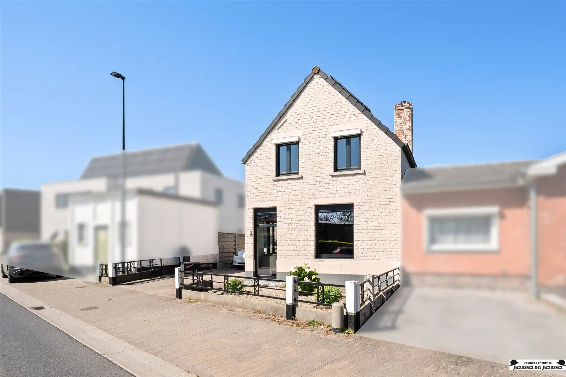 Instapklare gezinswoning met tuin nabij Brugge foto 2