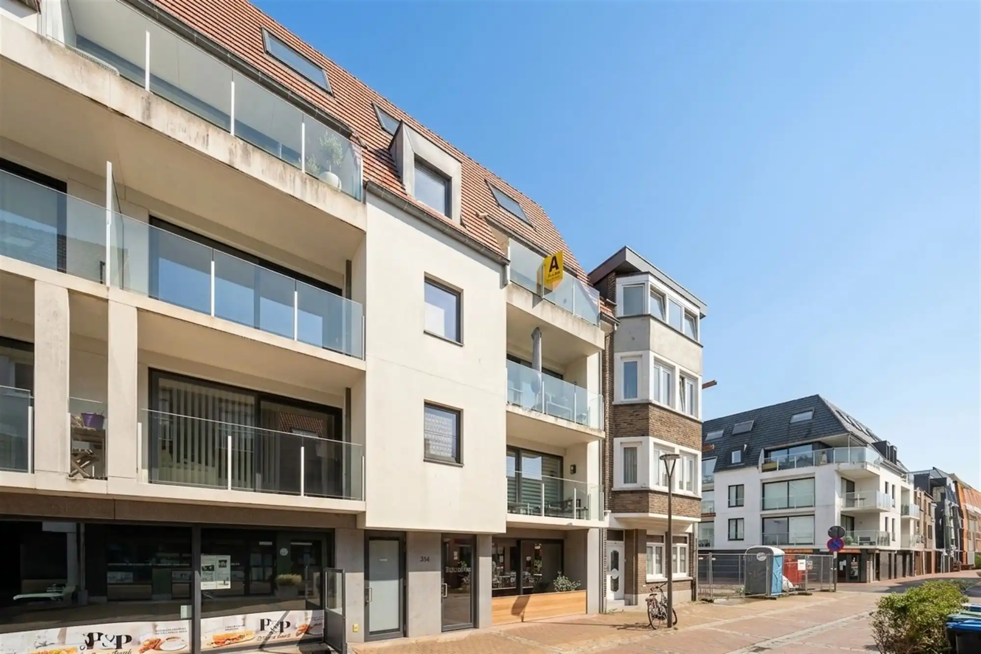 Duplex met 3 slaapkamers, 2 badkamers en zonnige terrassen foto 2