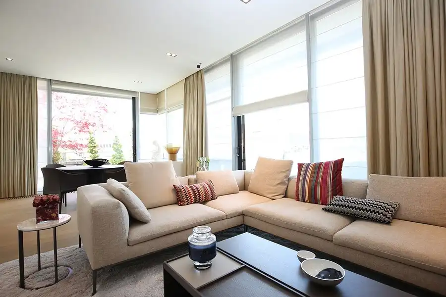 LUXUEUS AFGEWERKT, RIANT PENTHOUSE MET UITSTRALING EN ROYAAL ZONOVERGOTEN TERRAS van 167 m² foto 15