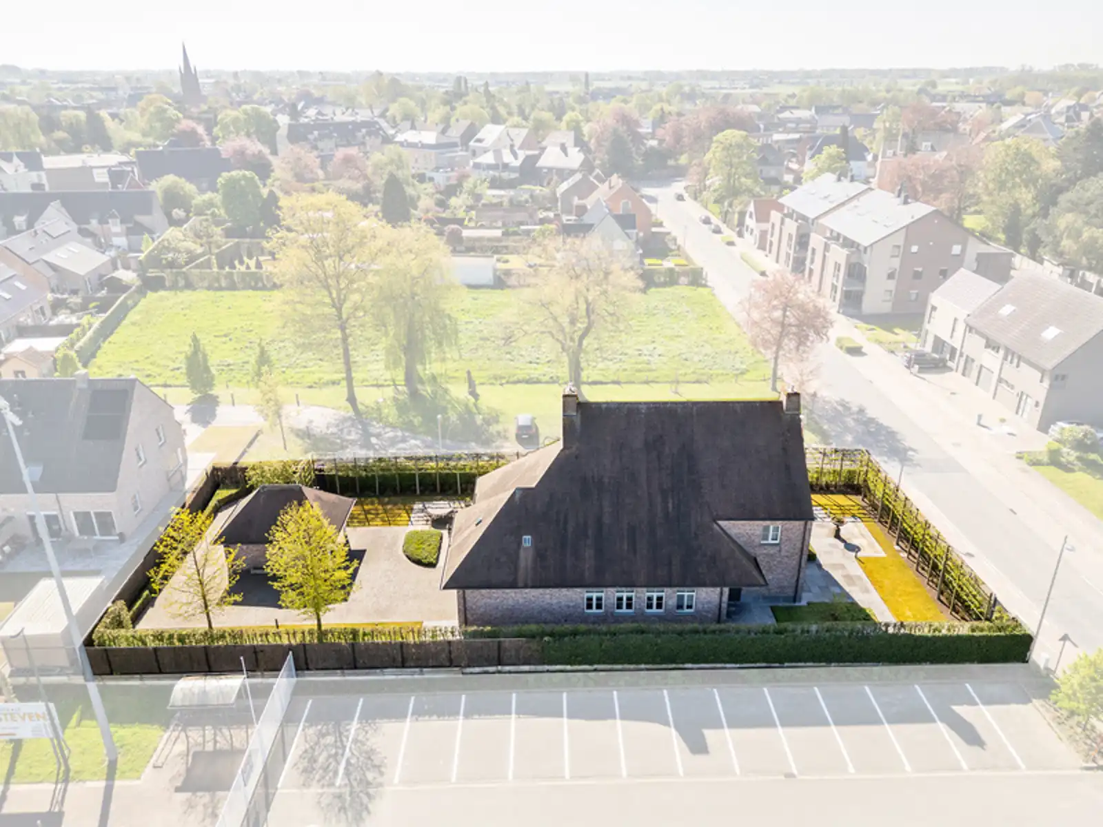 Charmante, recent gebouwde en zeer degelijke villa  foto 2