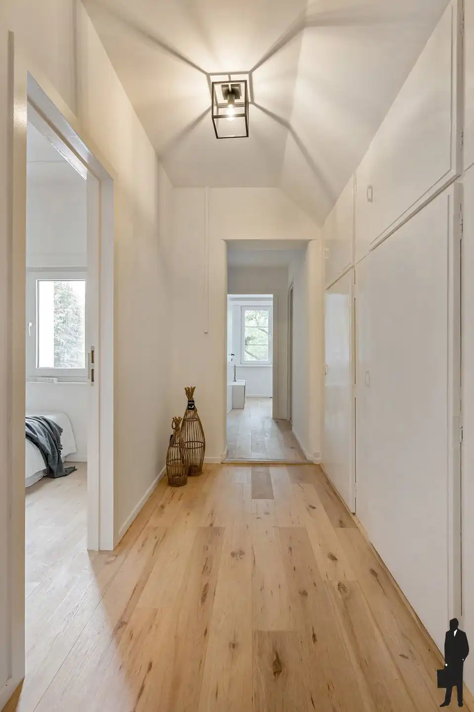 Gerenoveerde woning op ca. 520m2 met 3 slaapkamers en bureau foto 15