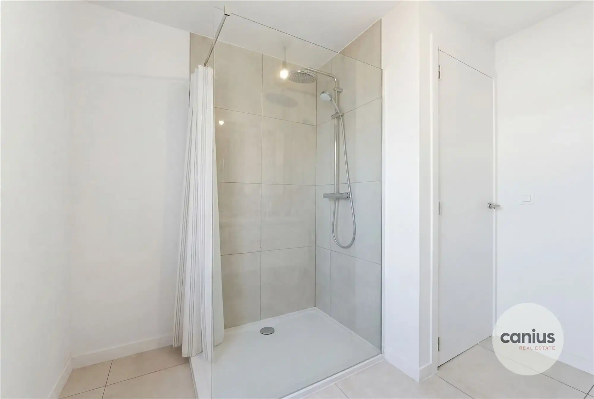 INSTAPKLARE WONING MET 3 SLKS & TUIN foto 17