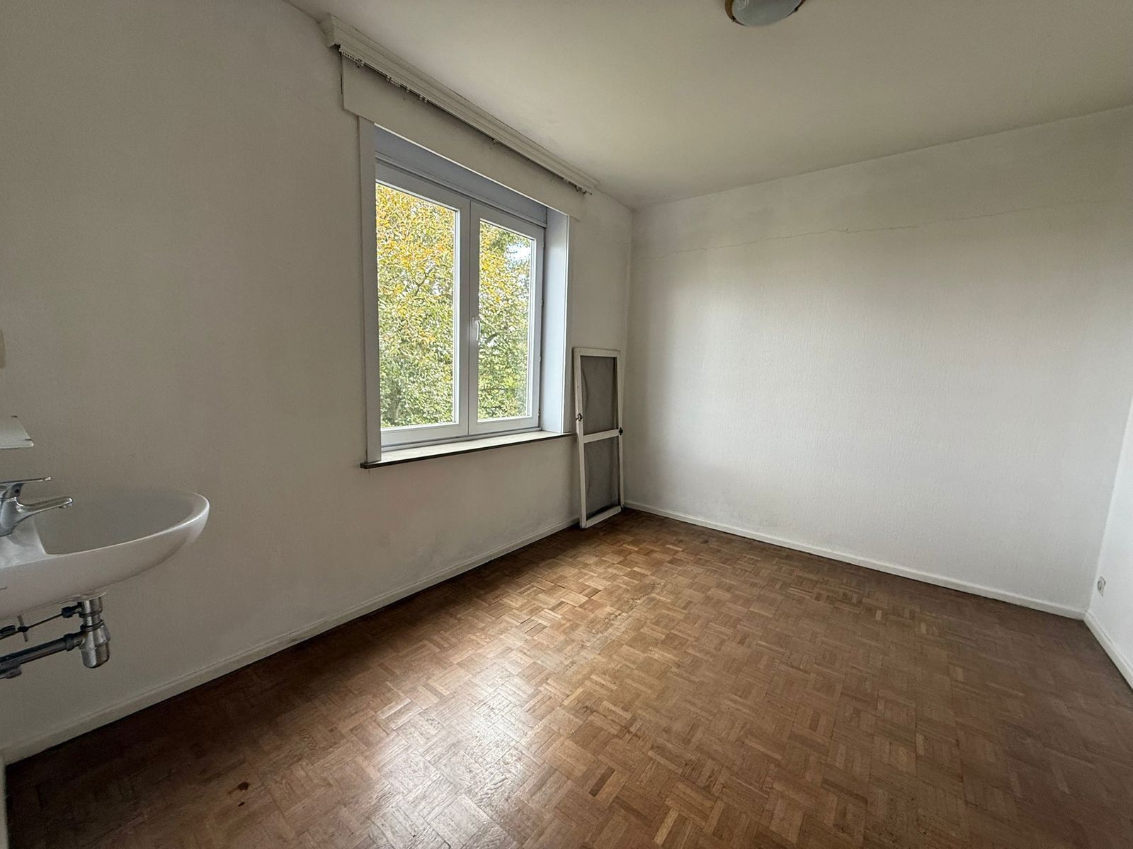 Appartement met 3 slaapkamers, balkon en garage nabij het centrum foto 7