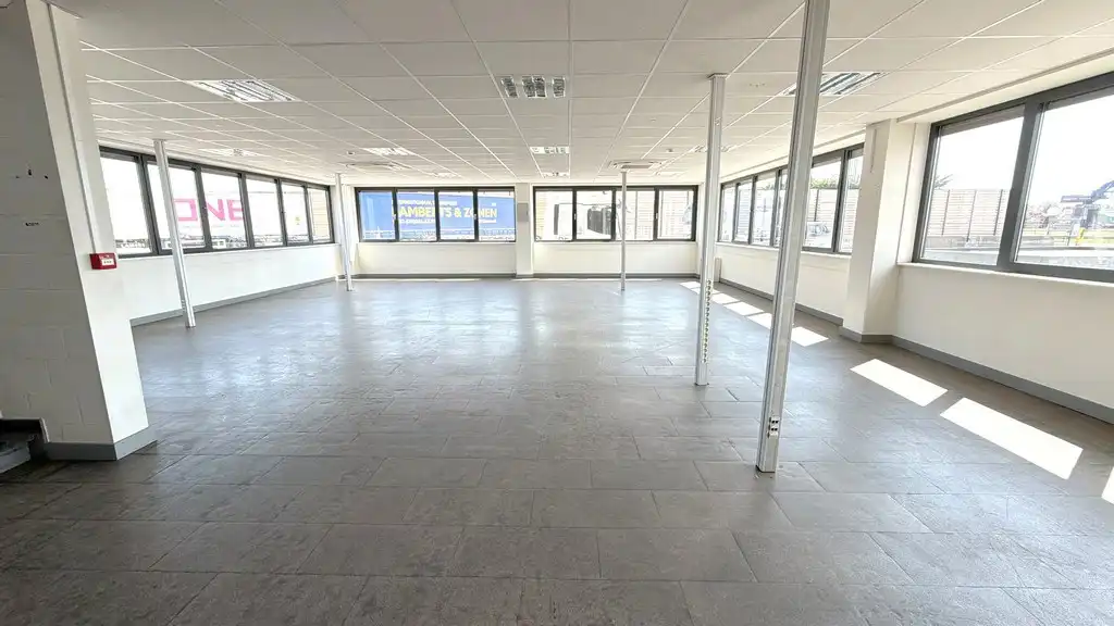 Opslagruimte te huur op logistieke site te Willebroek foto 7