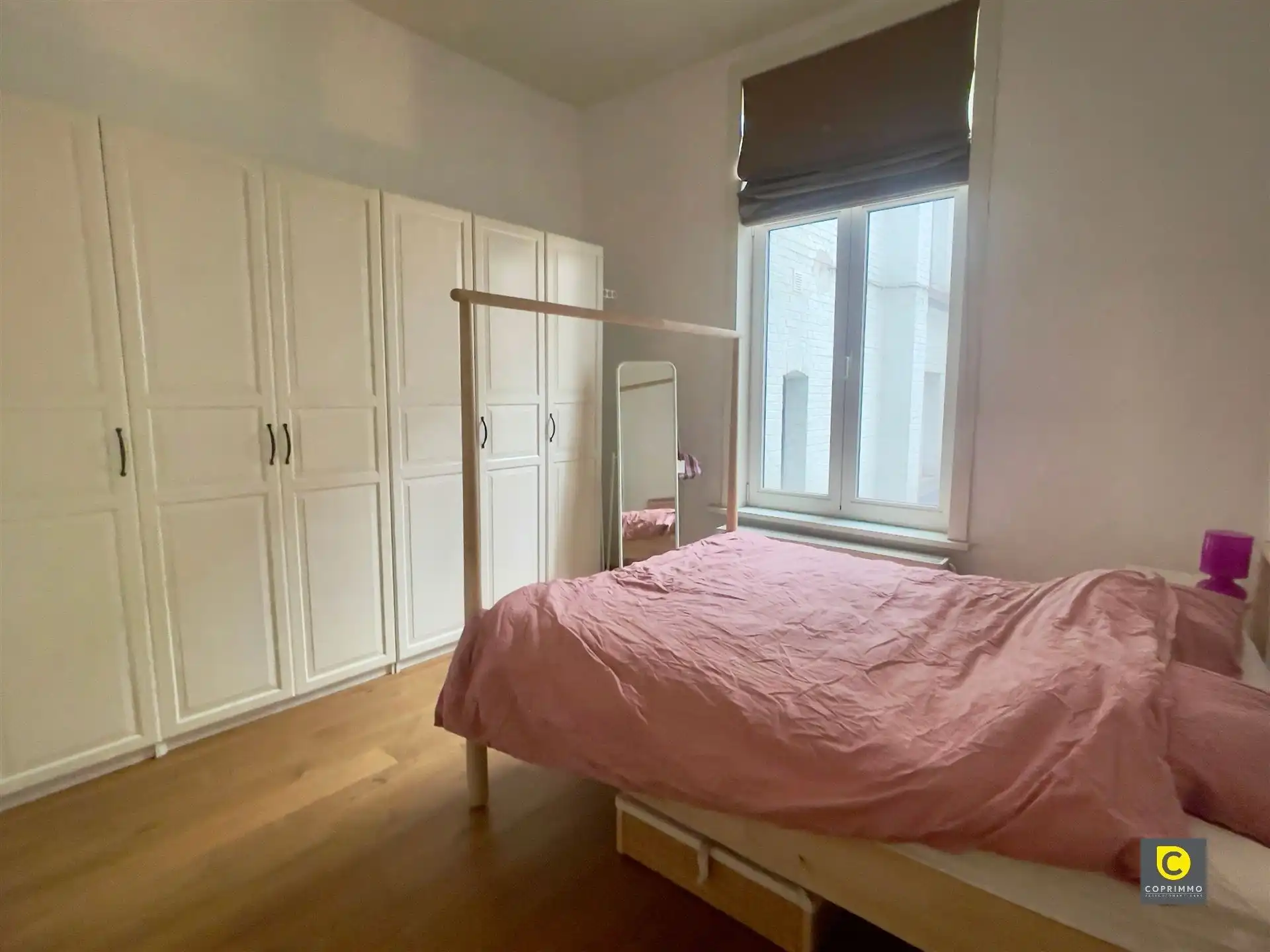 Ruimtelijk 2-Slaapkamer Appartement in hartje Antwerpen foto 4