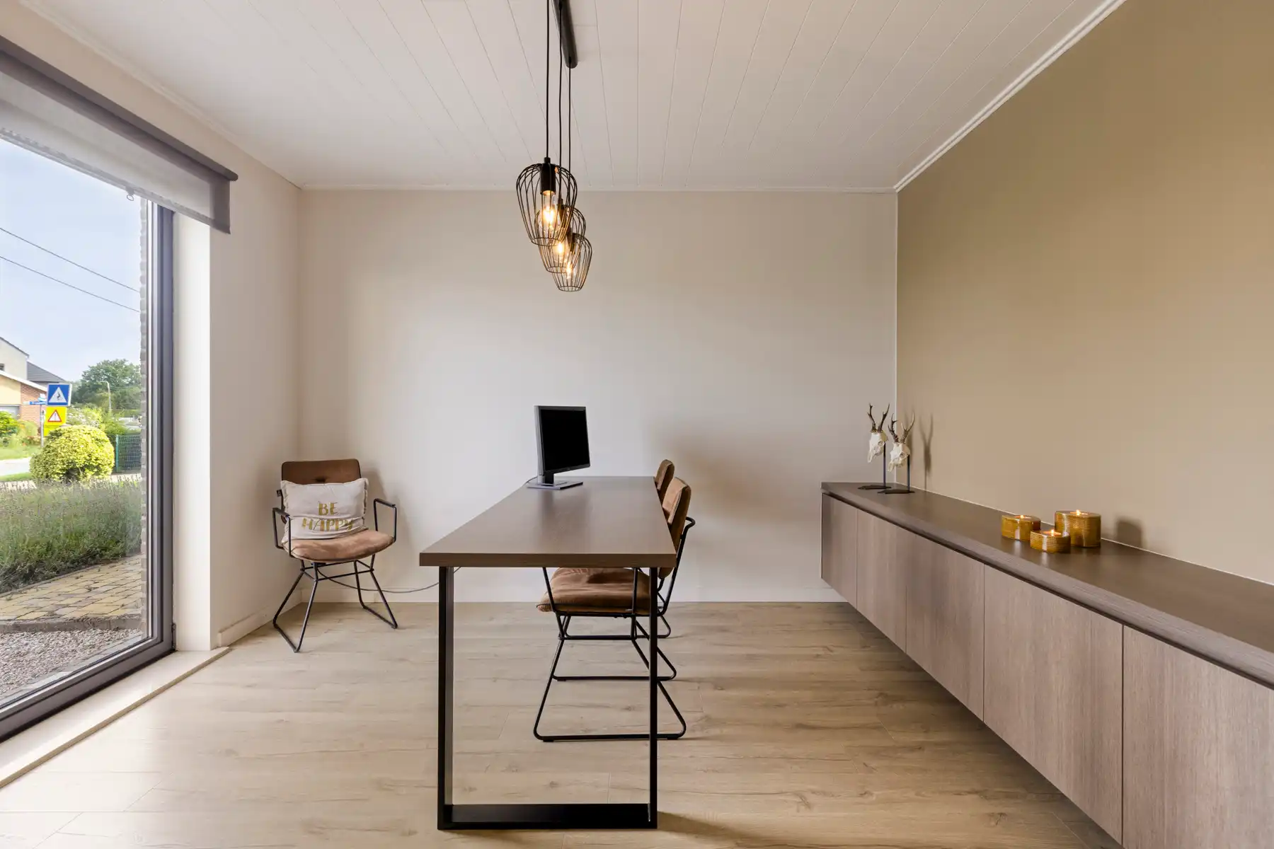Instapklare woning met 3 slpk en ruime garage op toplocatie foto 5
