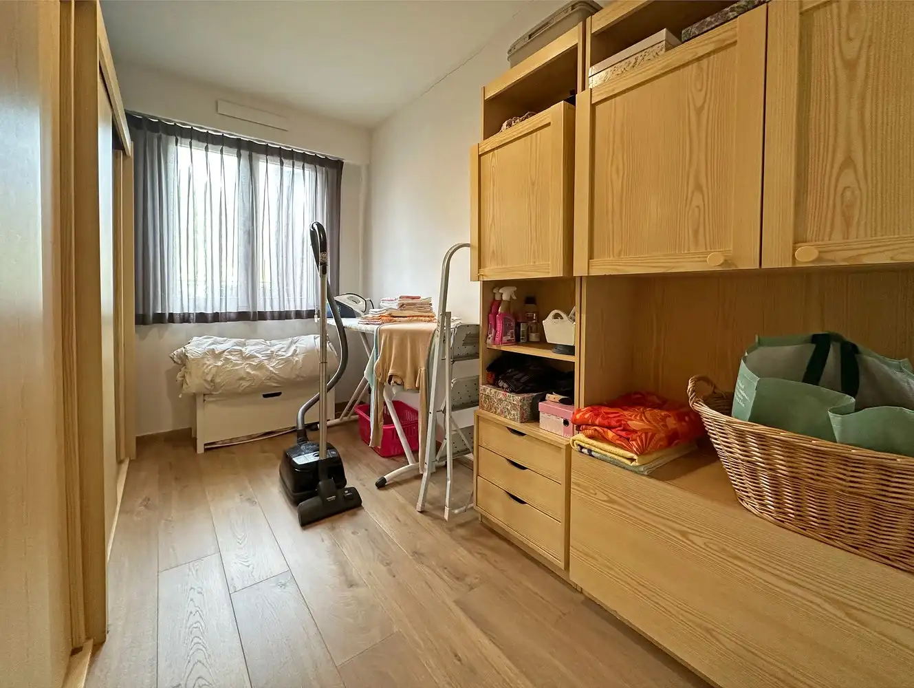 Luxueus appartement op een rustige centrumlocatie te 's Gravenwezel. foto 7