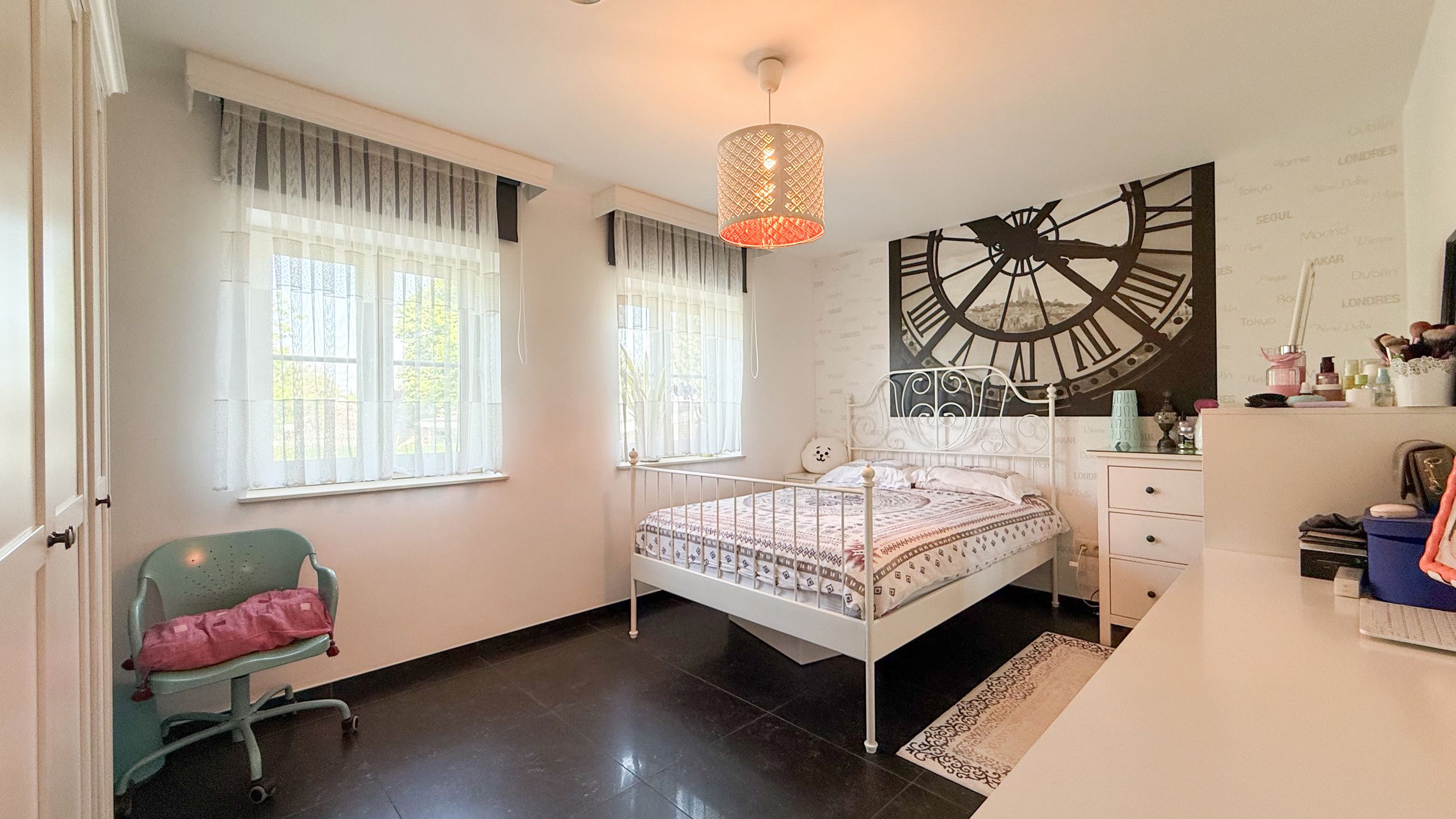 Karaktervolle nieuwbouw villa met 6slpks te Houthalen! foto 37