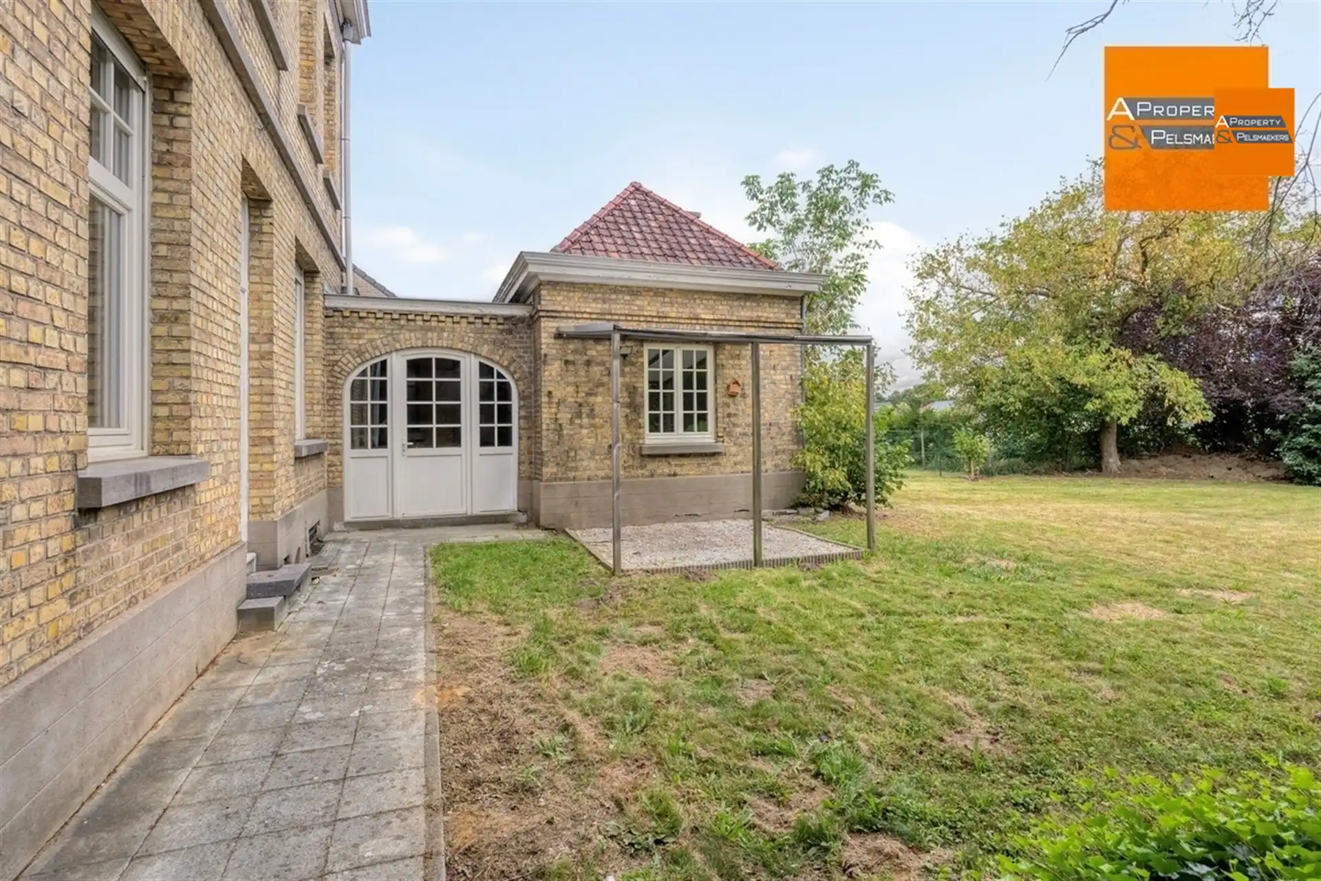 Ruim herenhuis met behoud van veel authentieke elementen  foto 25