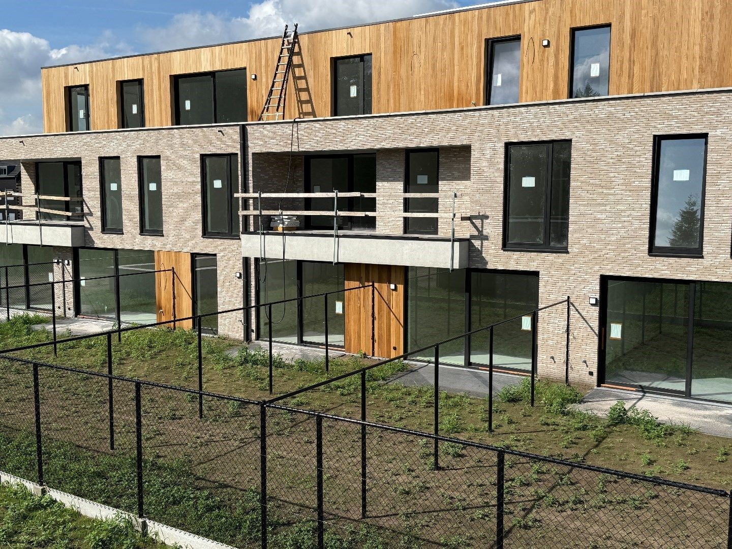  Gelijkvloers appartement met tuin en 2 slpk foto 13