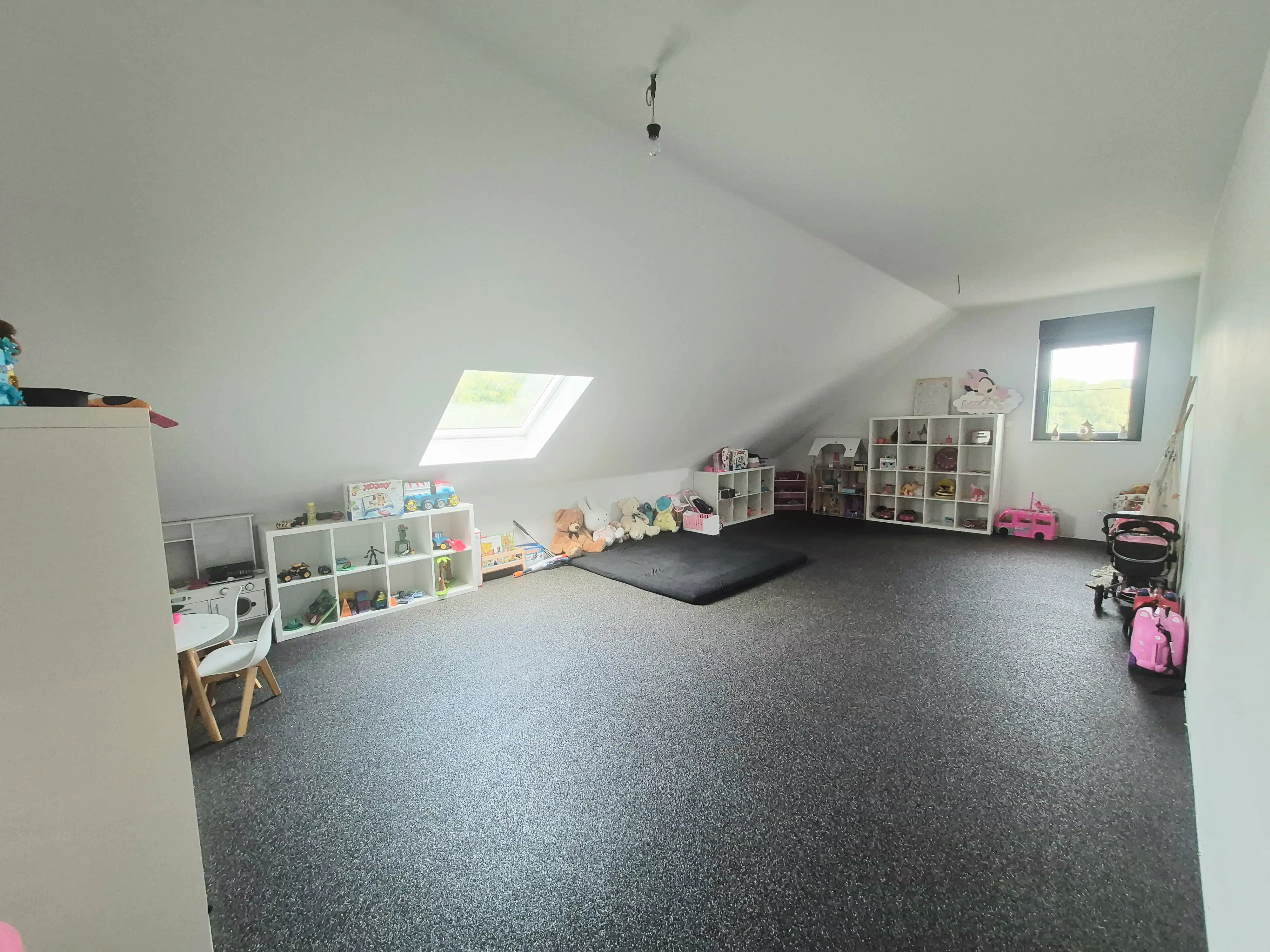 EXCLUSIEF & INSTAPKLAAR | ±385 M² | 5 SLAAPKAMERS | E-PEIL 9 | GEOTHERMIE foto 10
