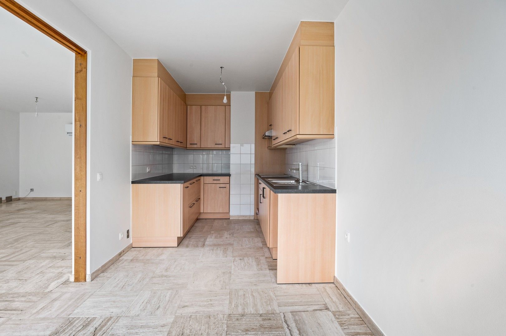 Ruim 3-slaapkamerappartement met terras nabij centrum Brasschaat foto 6