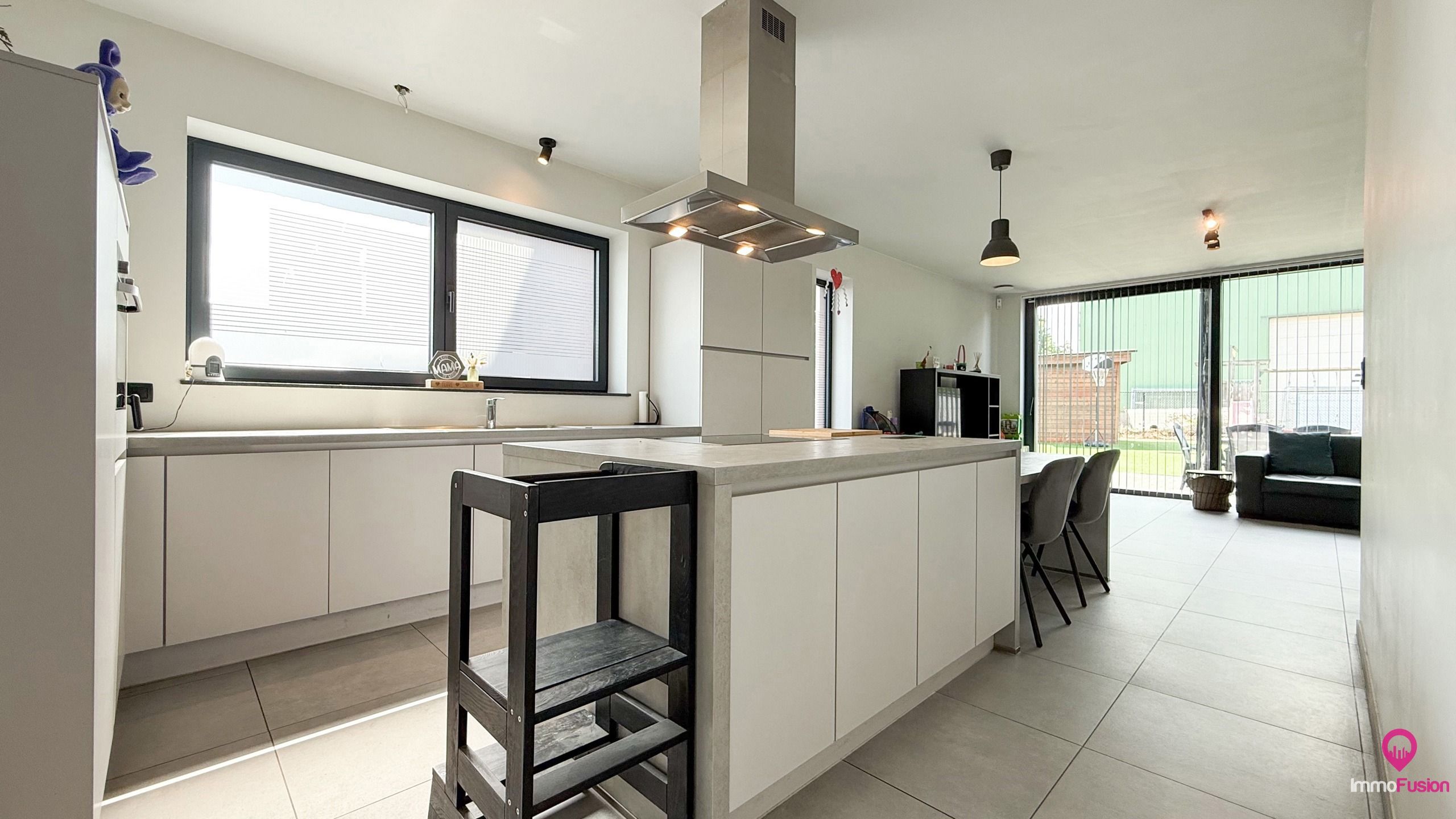 Moderne instapklare woning met 3 slaapkamers en tuin! foto 2