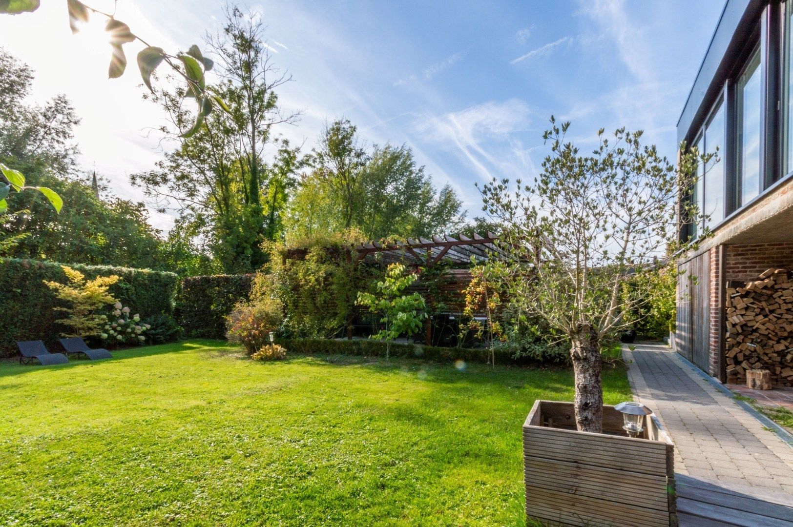 RUIME, INTEGRAAL VERNIEUWDE VILLA ! foto 17