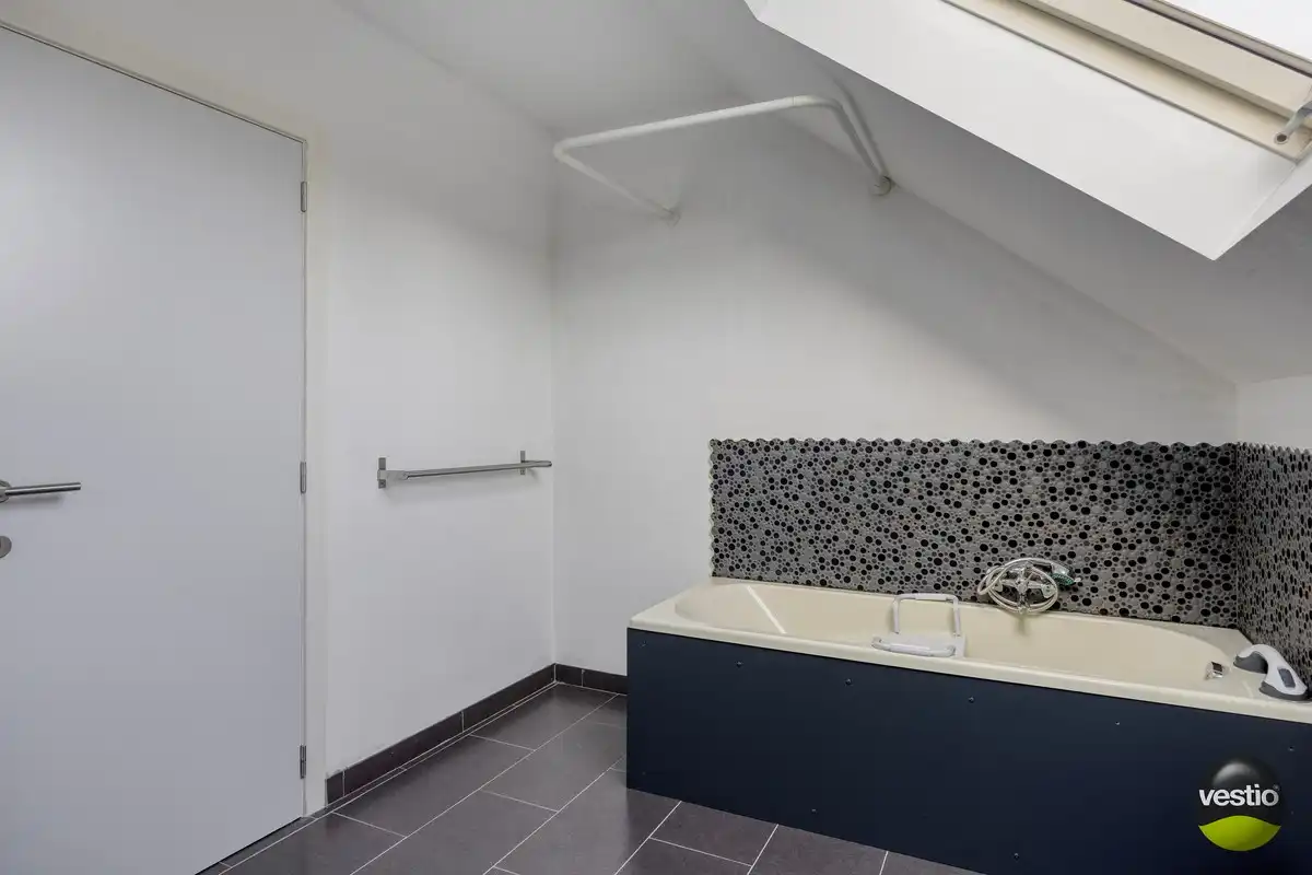 OB MET GROTE WEI OP EEN PERCEEL VAN 30 ARE foto 19