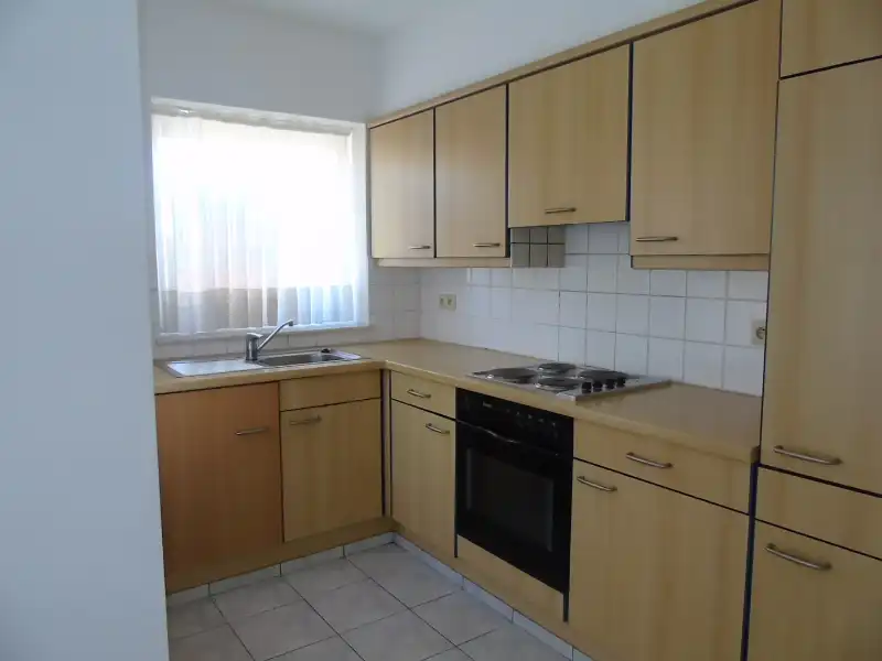 Ruim duplex-appartement (140 m²) met 3 slaapkamers, terras en garagebox foto 4