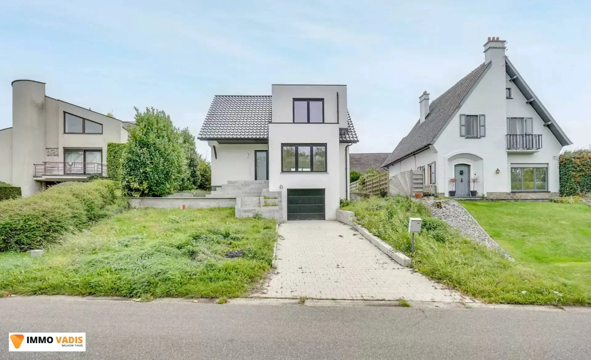 Moderne, energiezuinige woning in groene omgeving foto 2