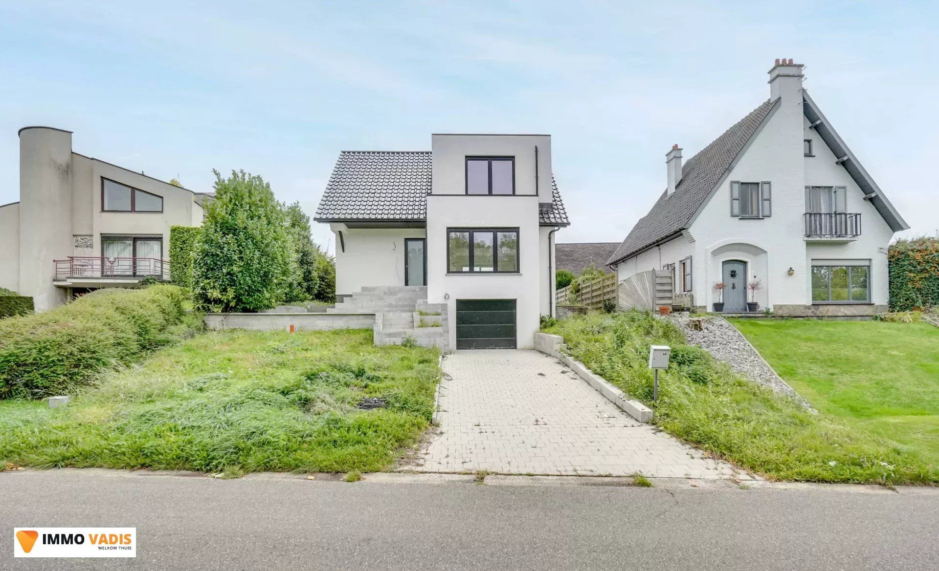 Moderne, energiezuinige woning in groene omgeving foto 2