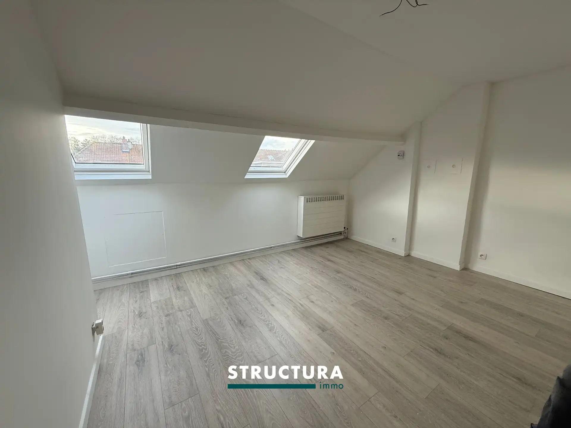 Veelzijdige woning (kangoeroewonen, wonen/werken, ...) met tuin en oprit foto 22