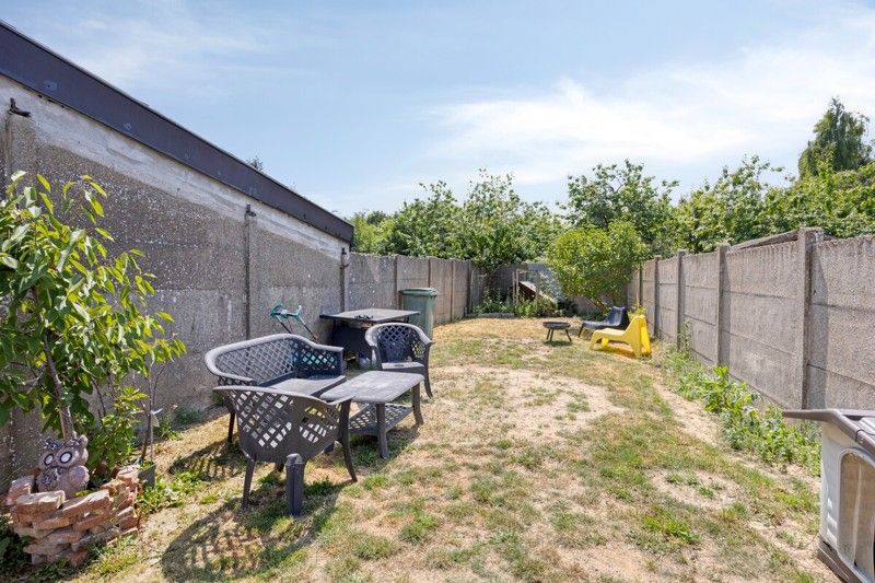 Volledig gerenoveerde woning foto 24