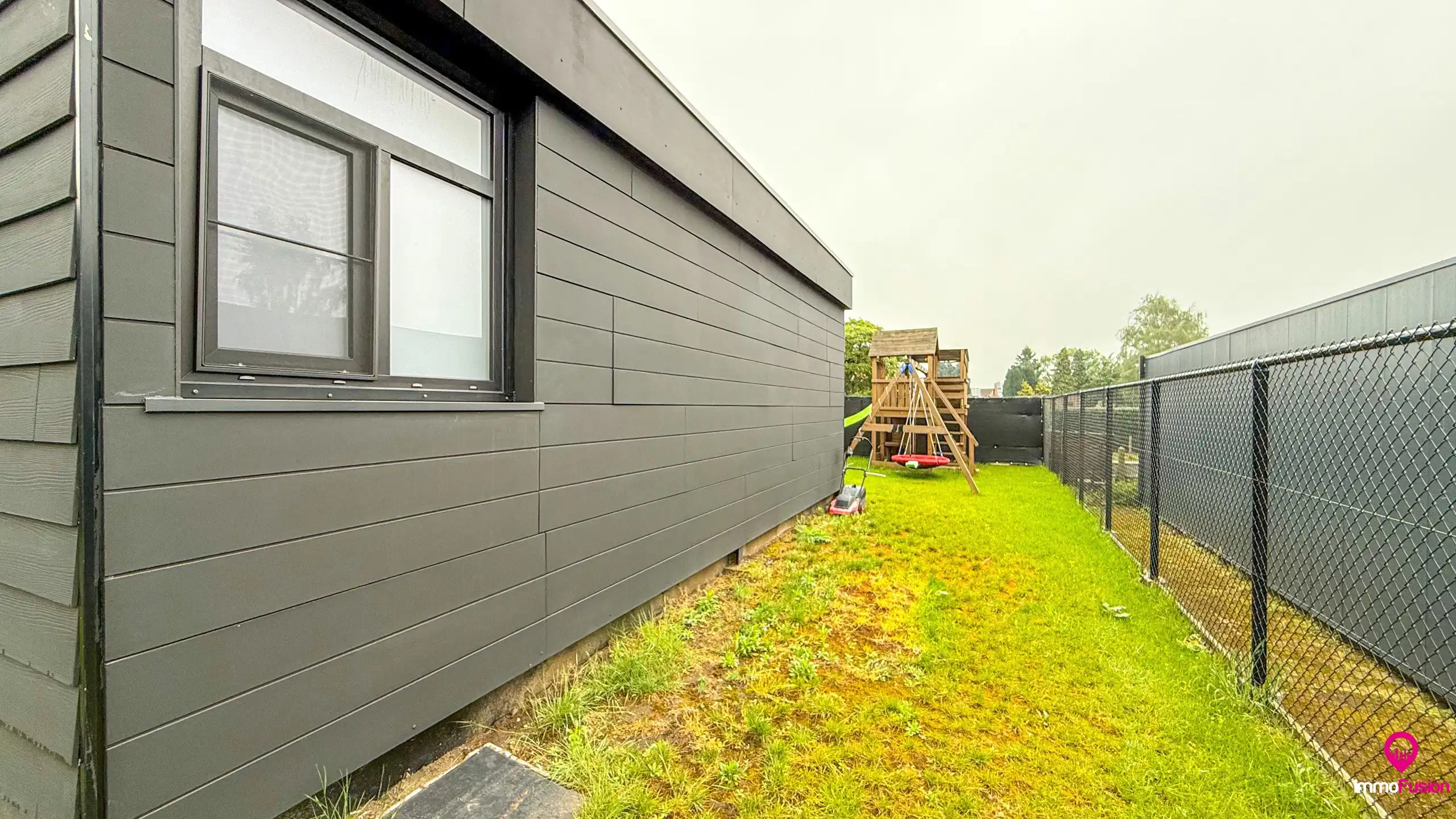 Gerenoveerde woning met 3 slaapkamers en ruime tuin! foto 35