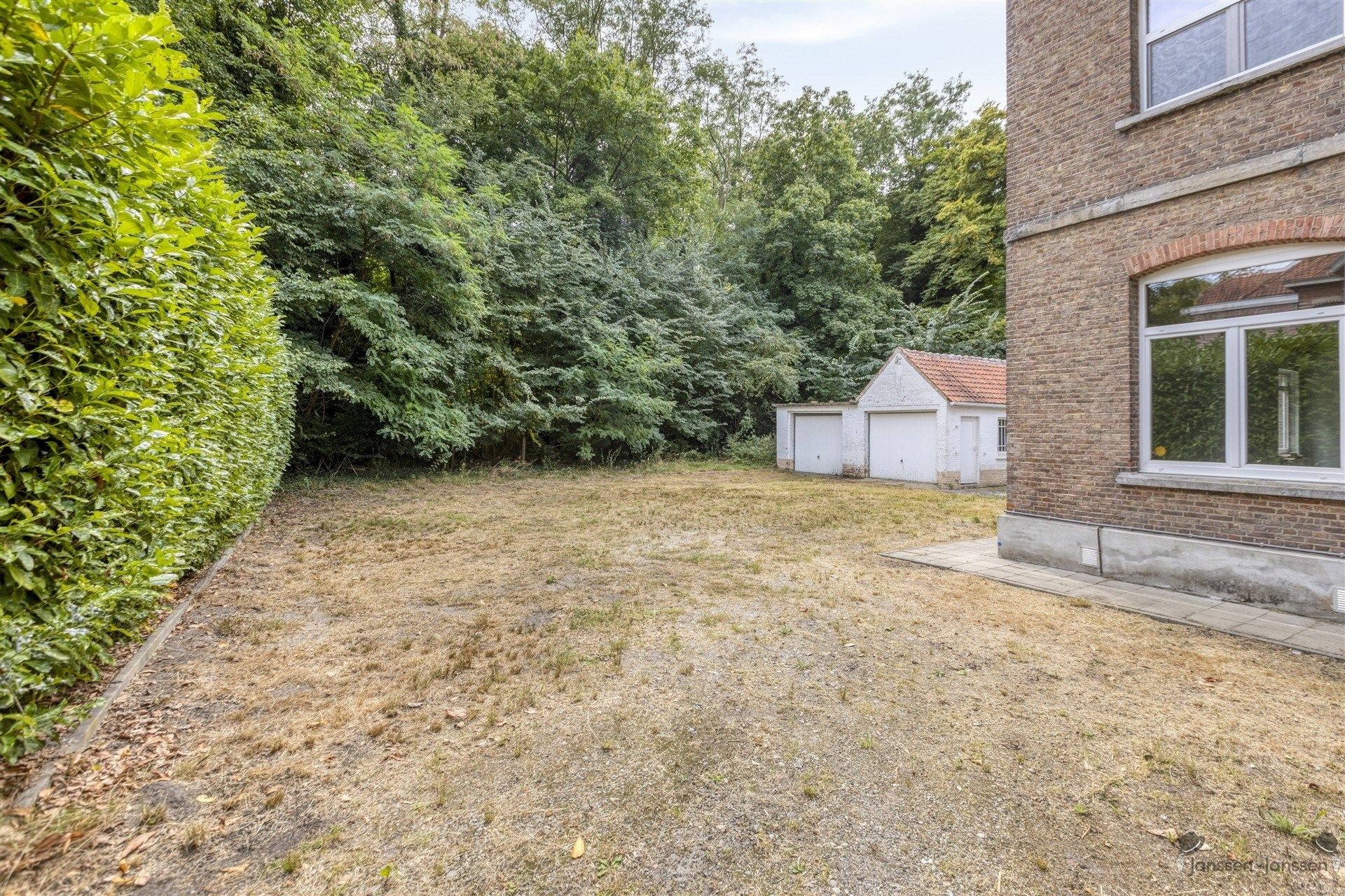 Karaktervolle halfopen bebouwing met potentieel en unieke ligging te Leopoldsburg foto 19