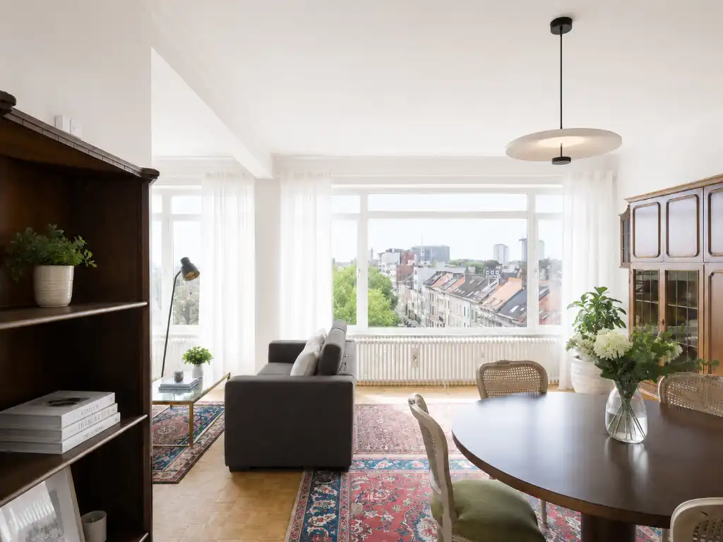 Appartement met panoramisch stadszicht op toplocatie nabij de Coupure foto {{pictureIndex}}