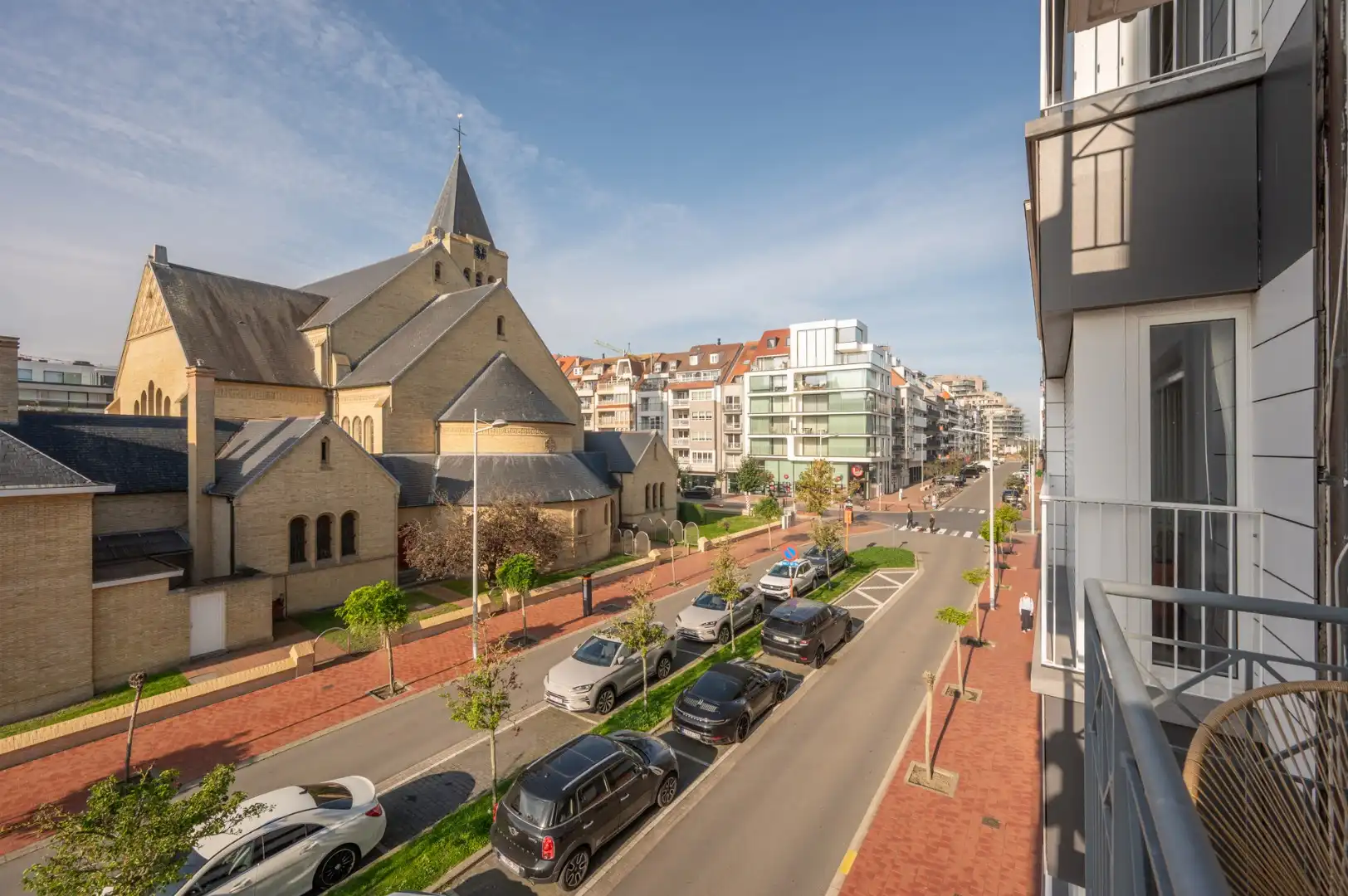 Lichtrijk appartement met zonnig terras en open zicht foto 2