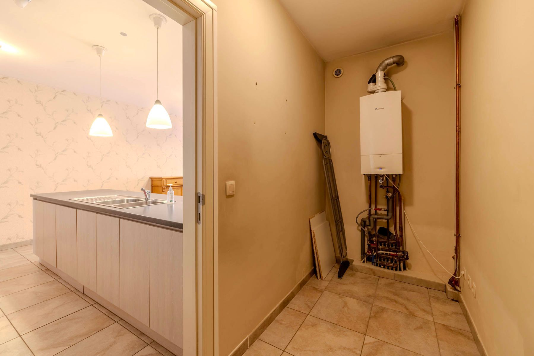 GLV app (132m²) met 2slpk, terras, garagebox en kelder foto 10